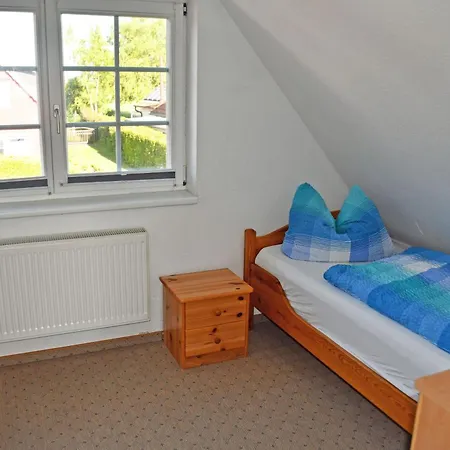 Ruhig Gelegenes Ferienhaus Mit Kamin Und Terasse Holiday home *