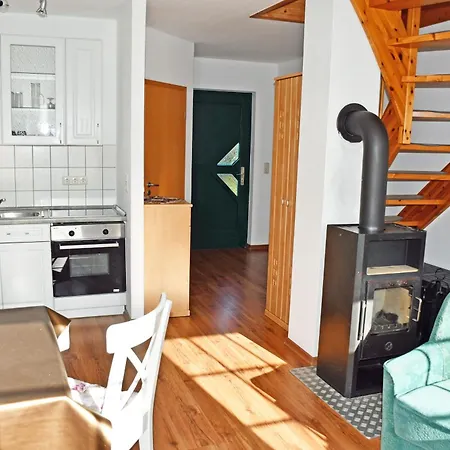 Ruhig Gelegenes Ferienhaus Mit Kamin Und Terasse Holiday home
